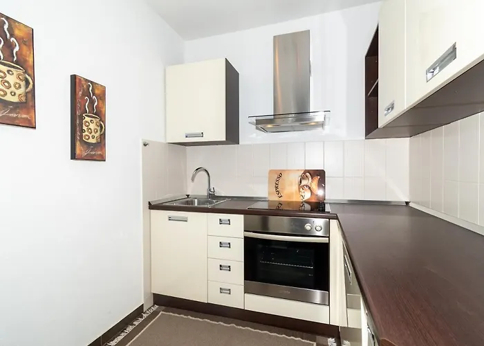 Trstenik Apartment, Cute Place With Sea View Apartamento