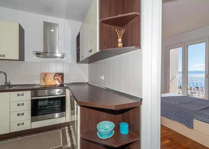 Trstenik Apartment, Cute Place With Sea View Apartment Split
